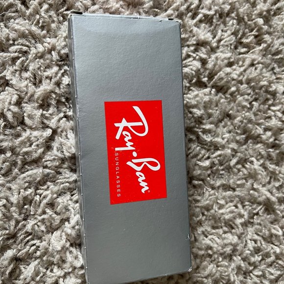 Ray-Ban RB3025 Aviator Arista Green Polarized Sunglasses - Picture 7 of 7